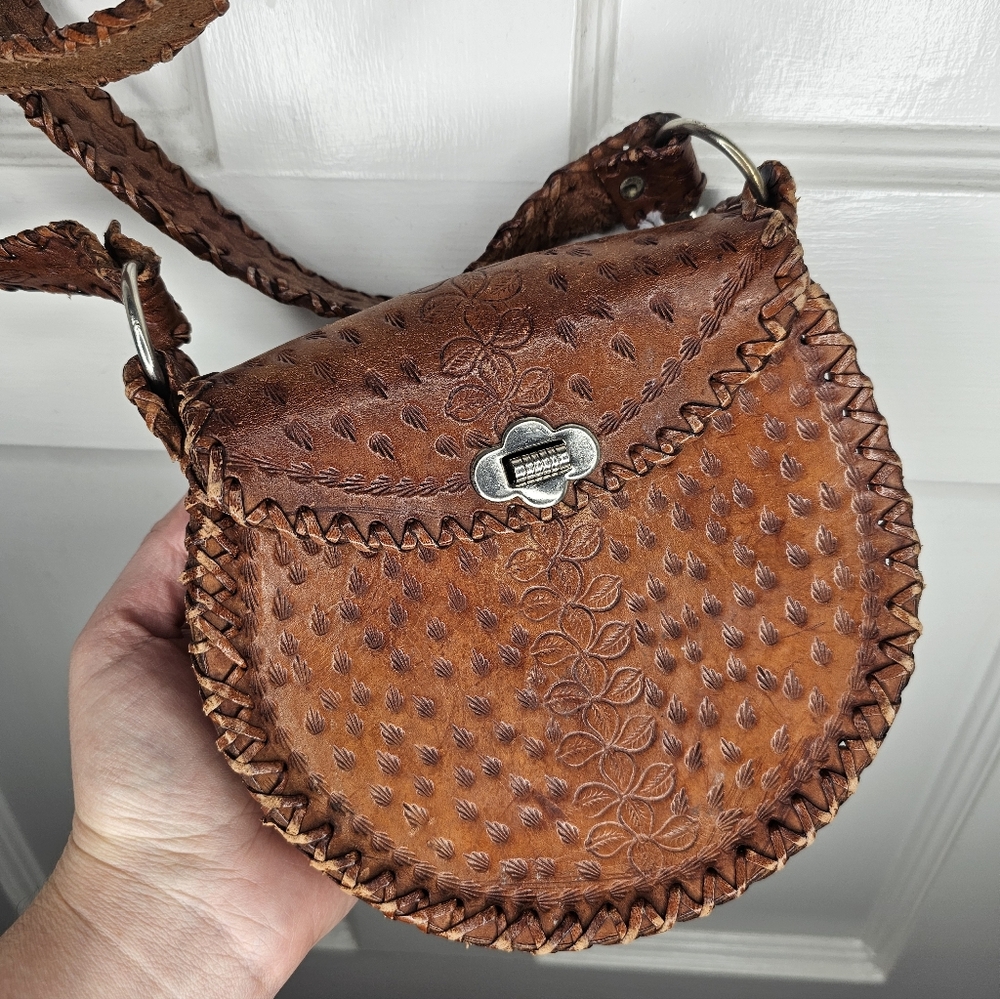 VTG 70s Tooled Leather Bag - Picture 5 of 14